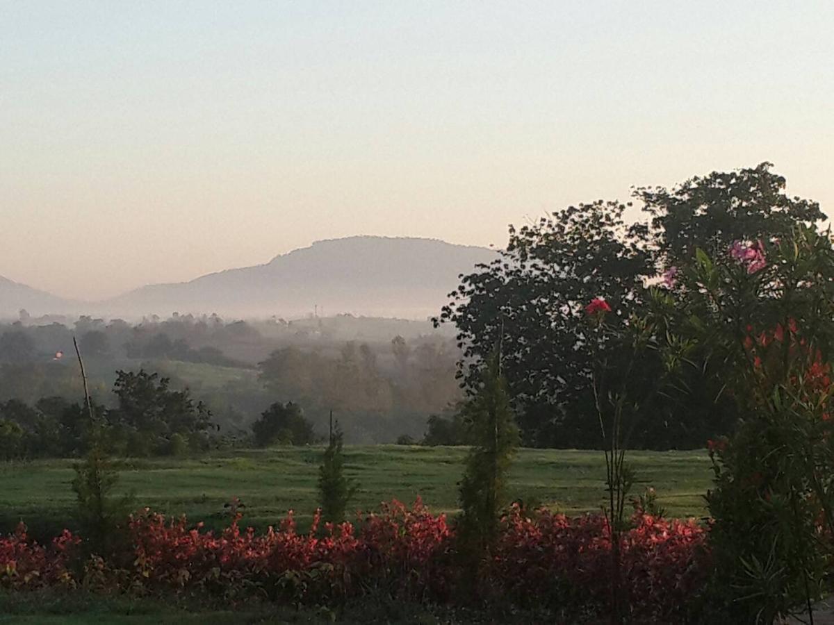 เขาใหญ่ เนเจอร์ รีทรีท Hotel Baan Wang Mi ภายนอก รูปภาพ